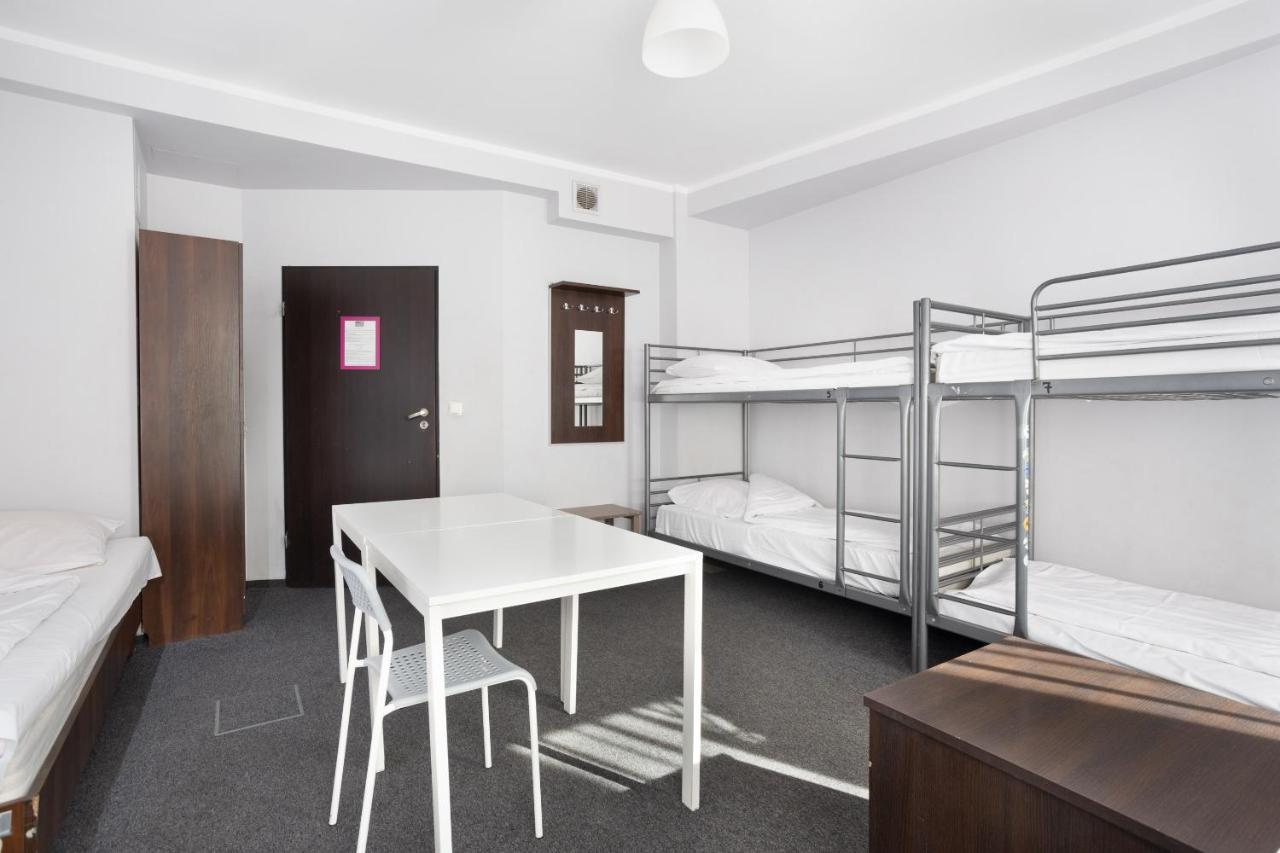 Shick Hostel Vratislav Exteriér fotografie