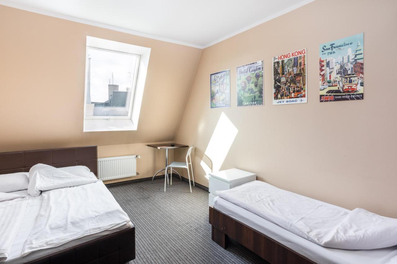Shick Hostel Vratislav Exteriér fotografie