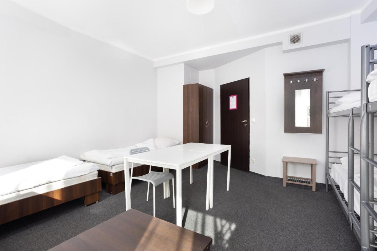 Shick Hostel Vratislav Exteriér fotografie