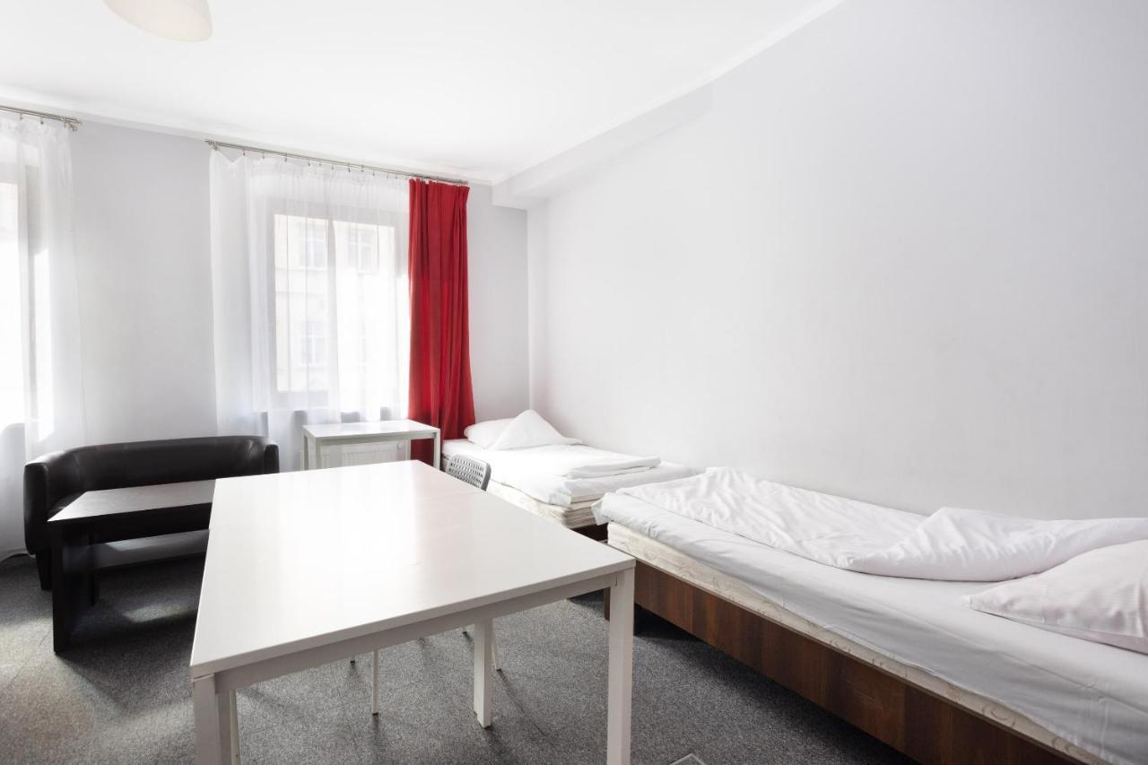 Shick Hostel Vratislav Exteriér fotografie